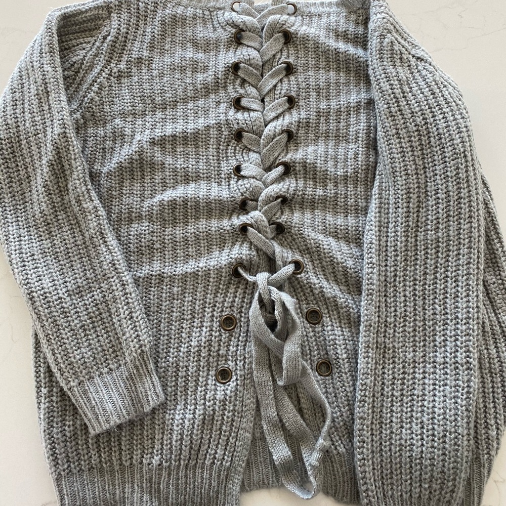 Chunky gray sweater.